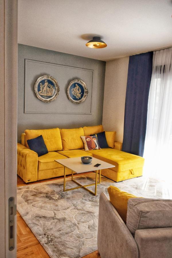 The Impressive Apartment Требине Екстериор снимка