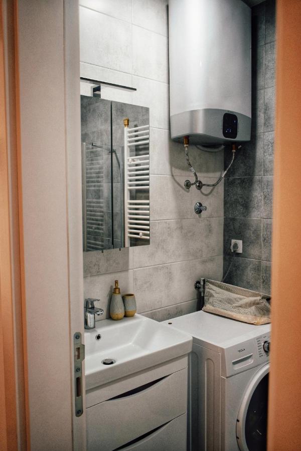 The Impressive Apartment Требине Екстериор снимка